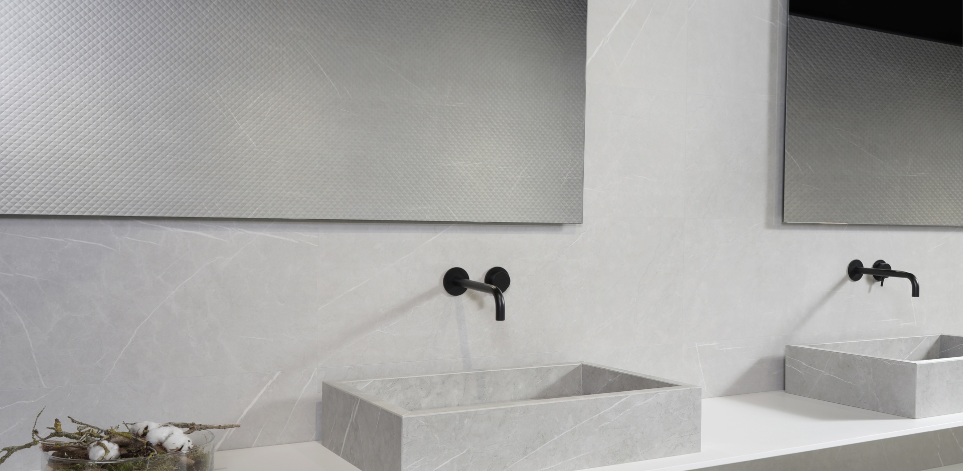 AMB_ARAN_LIGHTGREY_30X90.jpg